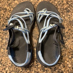 Women’s Chacos size 7